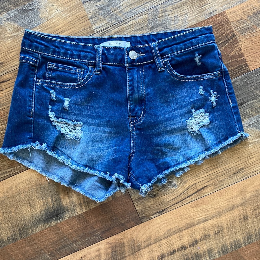 Short denim shorts